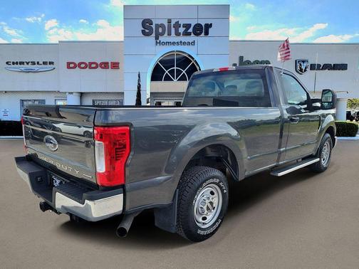 Magnetic 2017 Ford F-250 XL