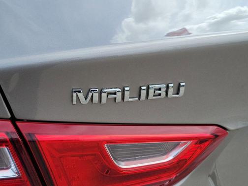 Mineral Gray Metallic 2023 Chevrolet Malibu LT