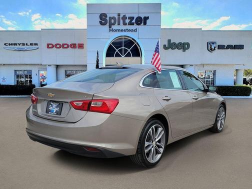 Mineral Gray Metallic 2023 Chevrolet Malibu LT