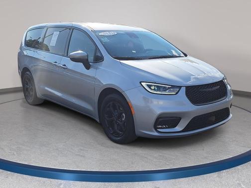 Silver Mist Clearcoat 2023 Chrysler Pacifica Hybrid Touring L