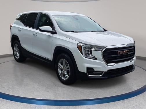 Summit White 2024 GMC Terrain SLE