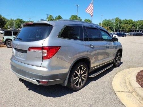 2019 Honda Pilot Touring 8-Passenger