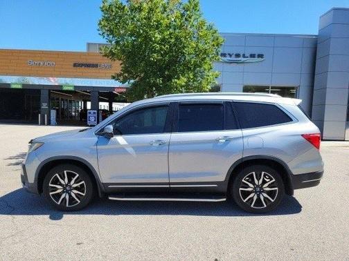 2019 Honda Pilot Touring 8-Passenger