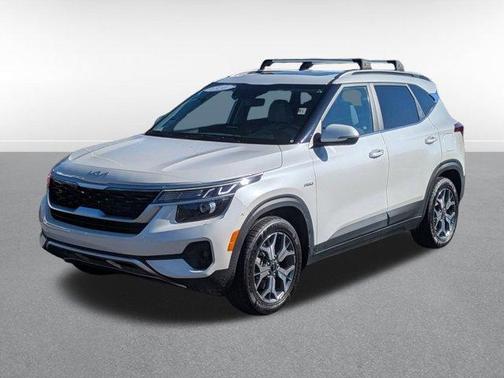 2022 Kia Seltos EX
