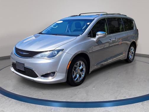 Billet Silver Metallic Clearcoat 2018 Chrysler Pacifica Limited