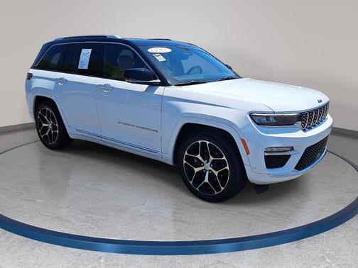 Bright White Clearcoat 2022 Jeep Grand Cherokee Summit