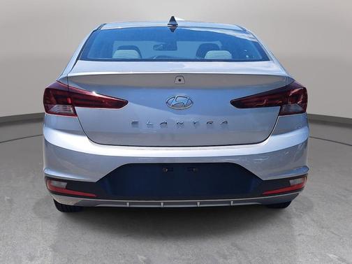 Stellar Silver 2020 Hyundai ELANTRA SEL