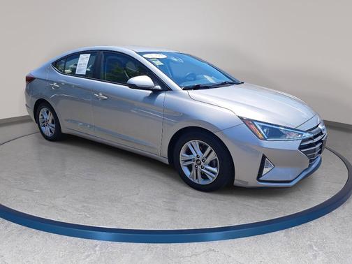 Stellar Silver 2020 Hyundai ELANTRA SEL