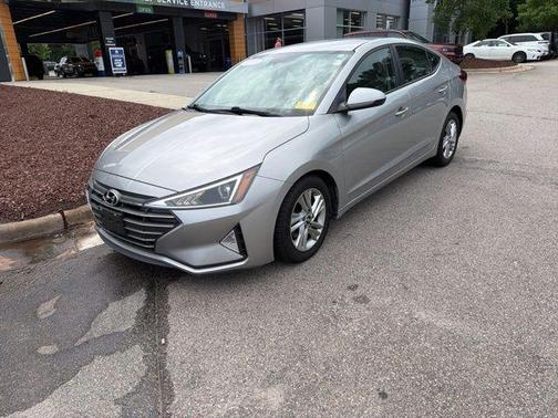Stellar Silver 2020 Hyundai ELANTRA SEL