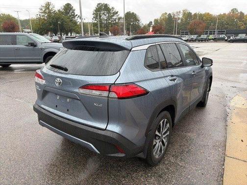 2025 Toyota Corolla Cross XLE