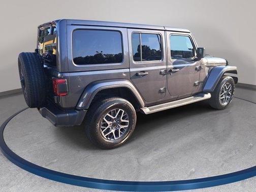 Granite Crystal 2026 Jeep Wrangler Sahara