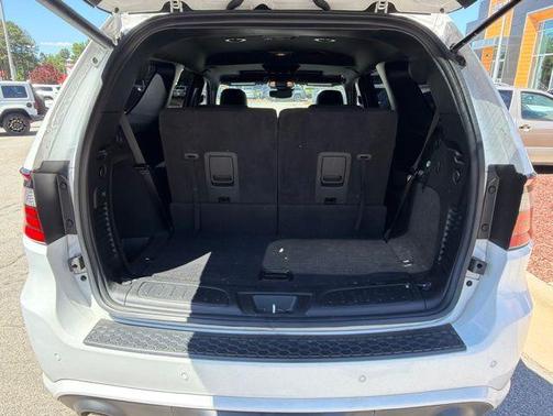 White Knuckle Clearcoat 2023 Dodge Durango R/T