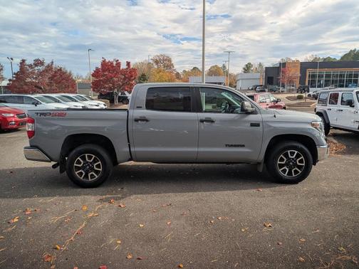 2018 Toyota Tundra SR5