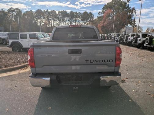 2018 Toyota Tundra SR5