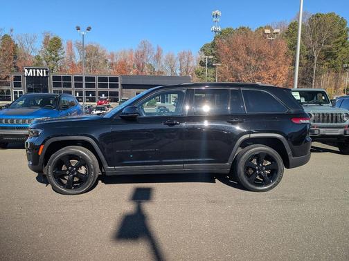 2023 Jeep Grand Cherokee Altitude