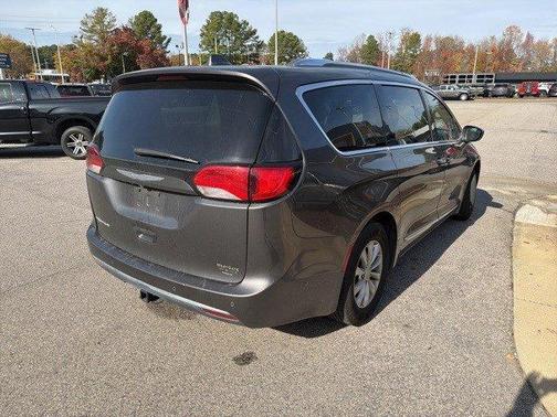 2018 Chrysler Pacifica Touring-L Plus