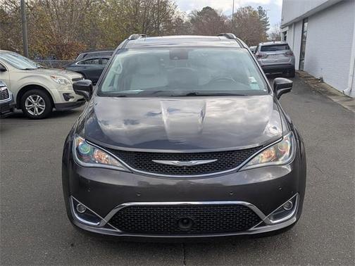 2018 Chrysler Pacifica Touring-L Plus