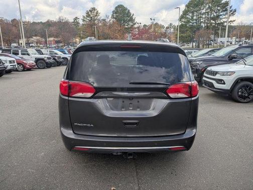2018 Chrysler Pacifica Touring-L Plus