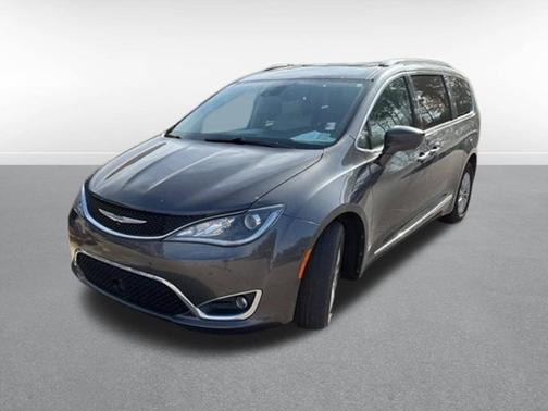 2018 Chrysler Pacifica Touring-L Plus
