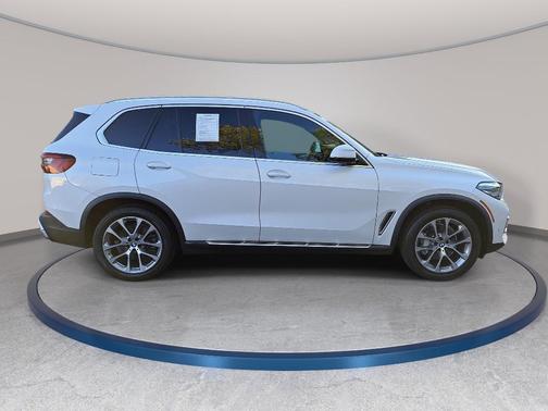 2023 BMW X5 sDrive40i