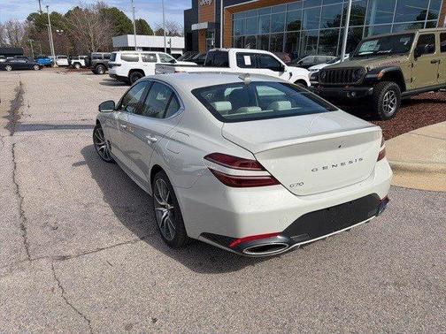 2025 Genesis G70 2.5T