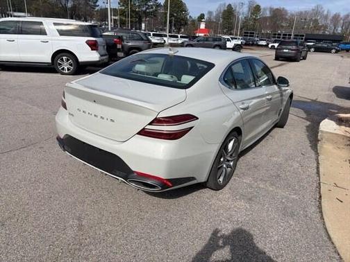 2025 Genesis G70 2.5T