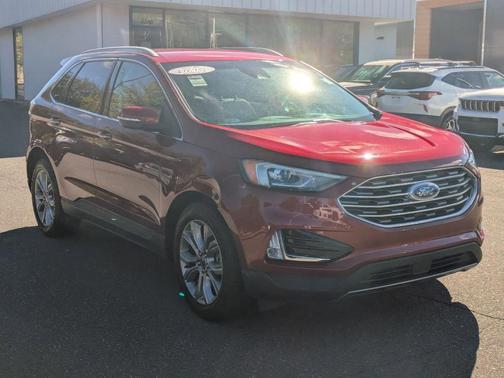 2019 Ford Edge Titanium