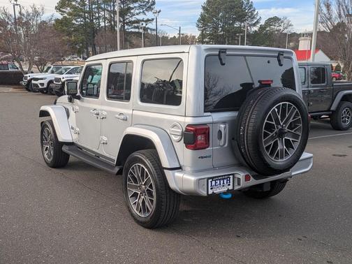 2022 Jeep Wrangler Unlimited 4xe Sahara