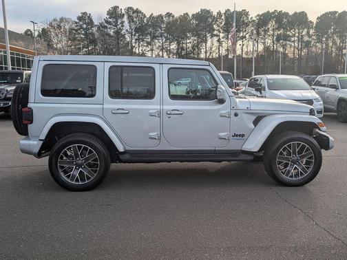 2022 Jeep Wrangler Unlimited 4xe Sahara