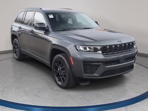 2026 Jeep Grand Cherokee Laredo