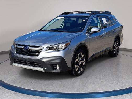Ice Silver Metallic 2022 Subaru Outback Limited XT