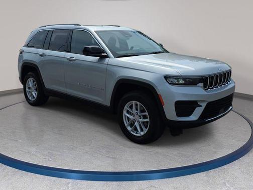 Silver Zynith 2023 Jeep Grand Cherokee Laredo X