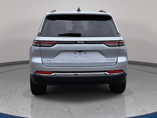 Silver Zynith 2023 Jeep Grand Cherokee Laredo X