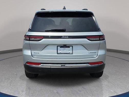 Silver Zynith 2023 Jeep Grand Cherokee Laredo X