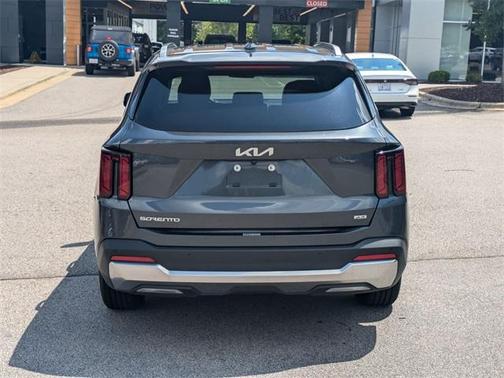2024 Kia Sorento S