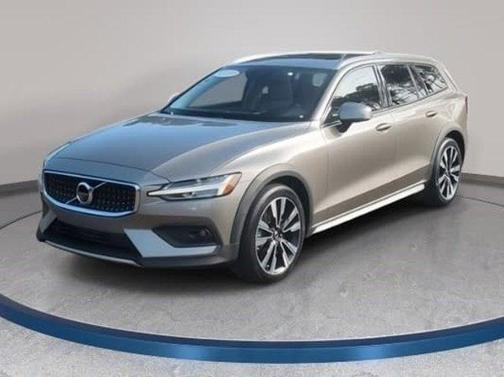 2021 Volvo V60 Cross Country T5