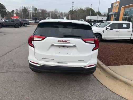 2024 GMC Terrain SLT