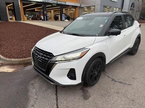 2023 Nissan Kicks SR