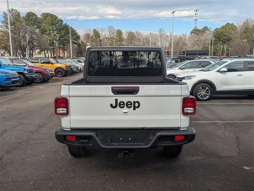 2026 Jeep Gladiator Sport