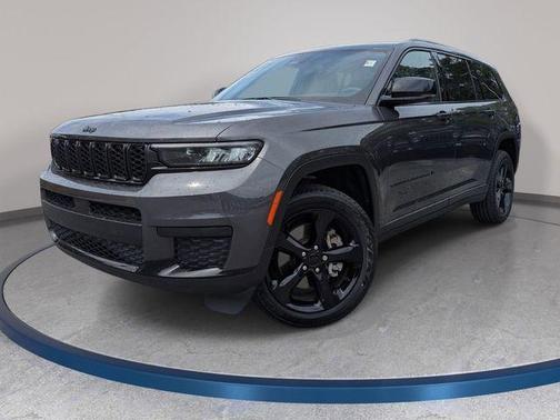 Metallic 2023 Jeep Grand Cherokee L Laredo