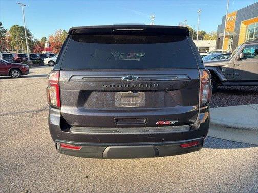 2022 Chevrolet Suburban RST