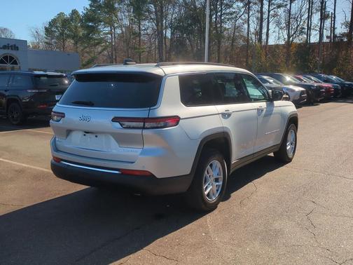 2024 Jeep Grand Cherokee L Laredo