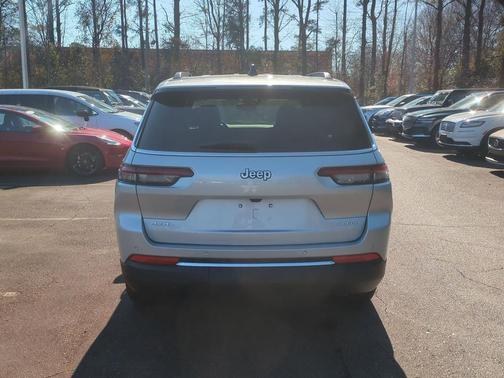 2024 Jeep Grand Cherokee L Laredo