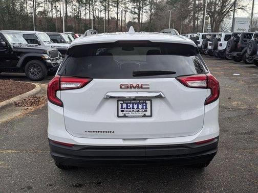 2022 GMC Terrain SLE