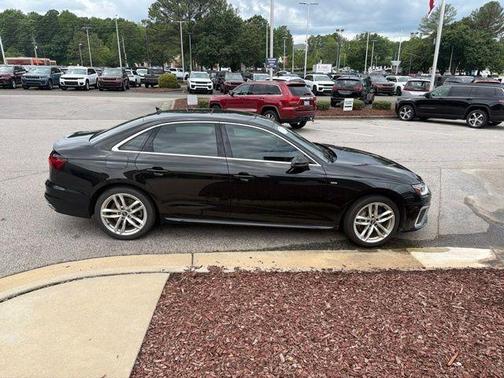Mythos Black Metallic 2020 Audi A4 45 Premium