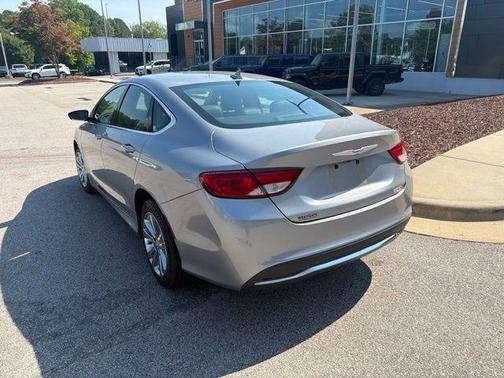 Billet Silver Metallic Clearcoat 2017 Chrysler 200 Limited