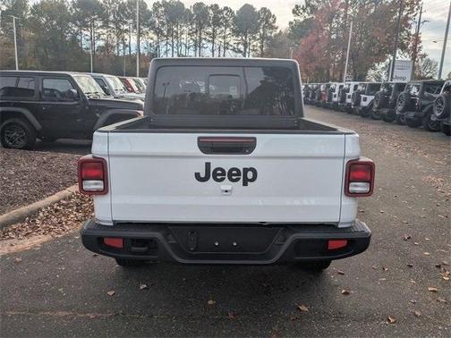 2026 Jeep Gladiator Sport