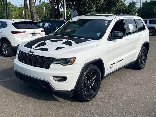 2021 Jeep Grand Cherokee Laredo
