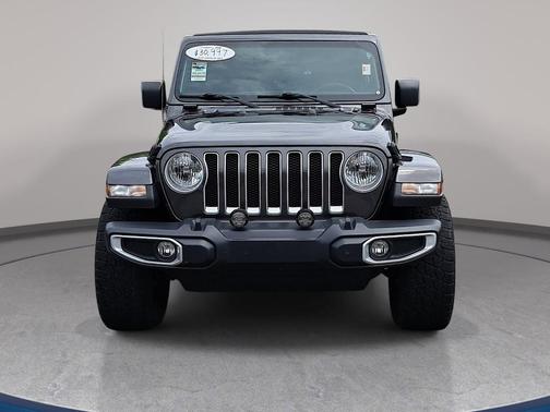 Granite Crystal Clearcoat Metallic 2020 Jeep Wrangler Unlimited Sahara