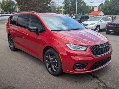 2025 Chrysler Pacifica Limited